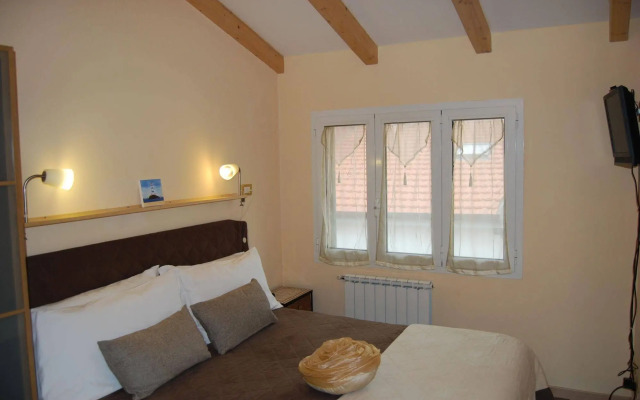 B&B Burlamacco Gold