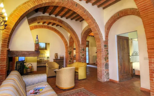 Cozy Villa for Six Guests