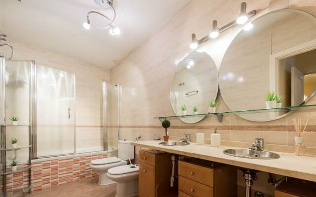 M&F Fuencarral Apartamento