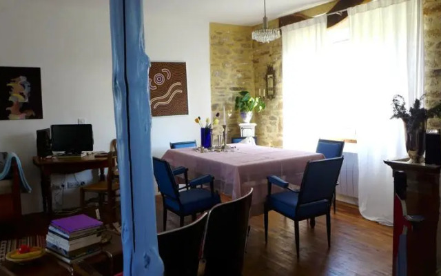 Au Jardin de la Nymphe Bleue