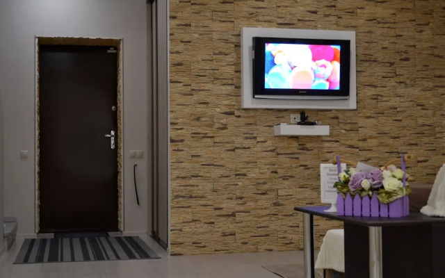 Townhouse Park & House