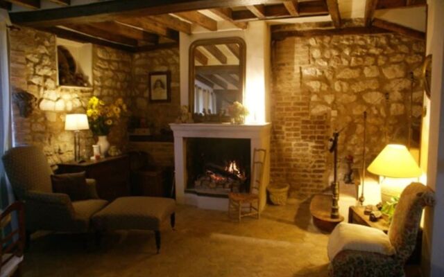 Aux Fenetres du Chateau