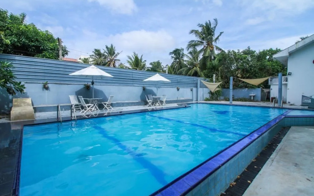 The Kings Bay Hotel by OYO Rooms