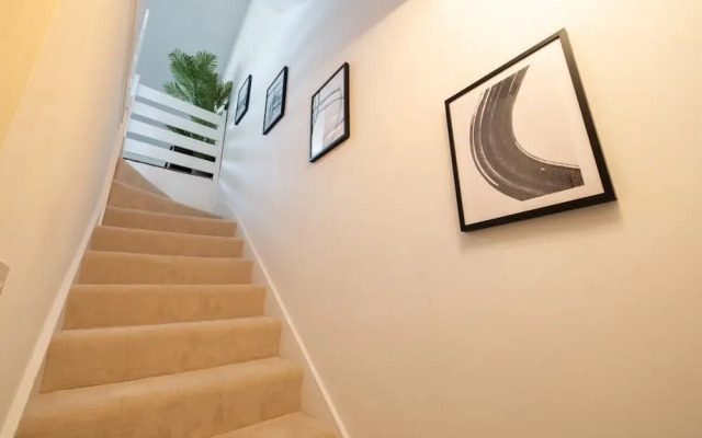 The West Hampstead Retreat - Modern & Bright 1bdr Apartment