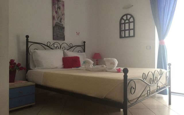 Alexiou Apartments Blue