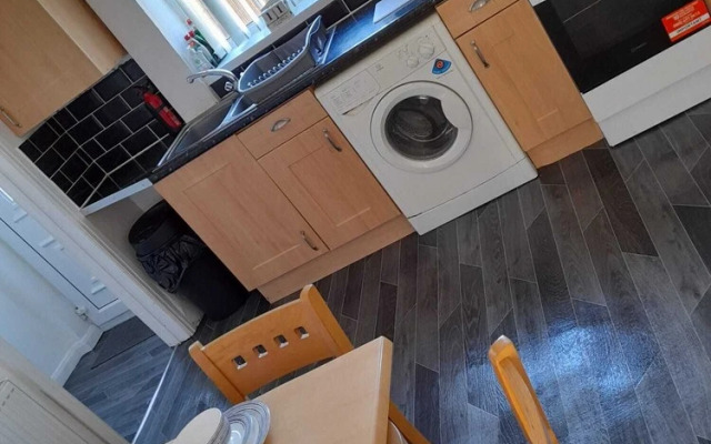 Beautiful Spacious 3-bed House With Private Garden