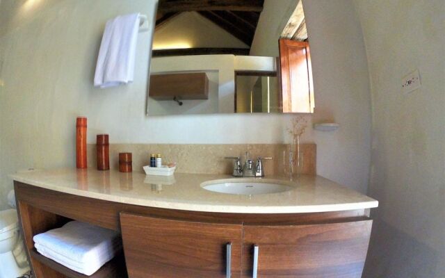 Columbus House Hotel