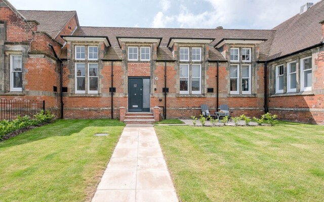4 The Old Grammar School, Leiston