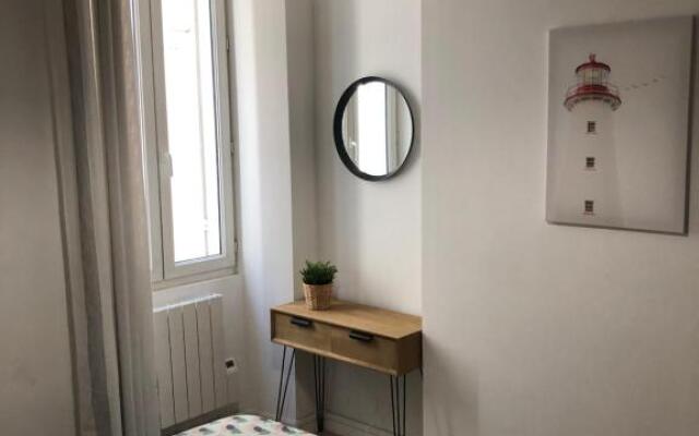 Magnifique Appartement 3 pièces Joliette Marseille PARKING PRIVATIF