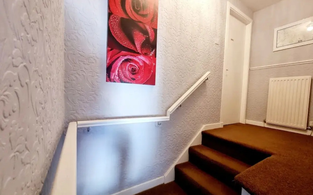 Lovatt Apartment Near City Center