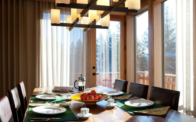 Obsidian Residence Club