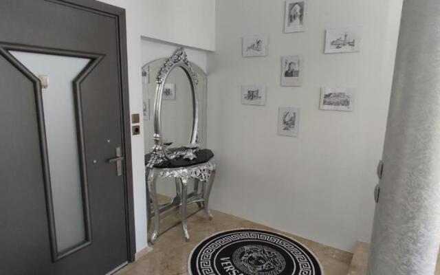 Ixian House Apartment