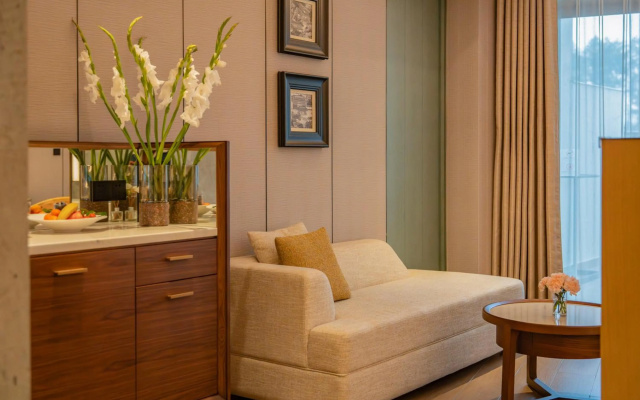 Wyndham Grand Plaza Royale Hot Springs Fenghuang – Guest Rooms – Xiangxi