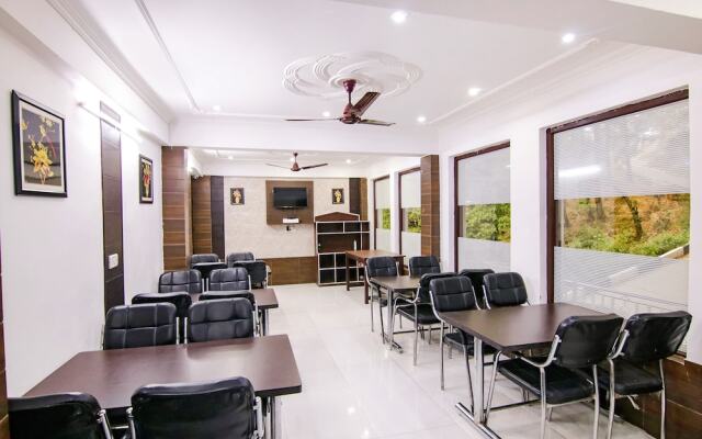 Fabhotel Nature Peace