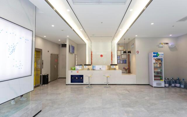 7 Days Inn Xingyi Pingdong Avenue