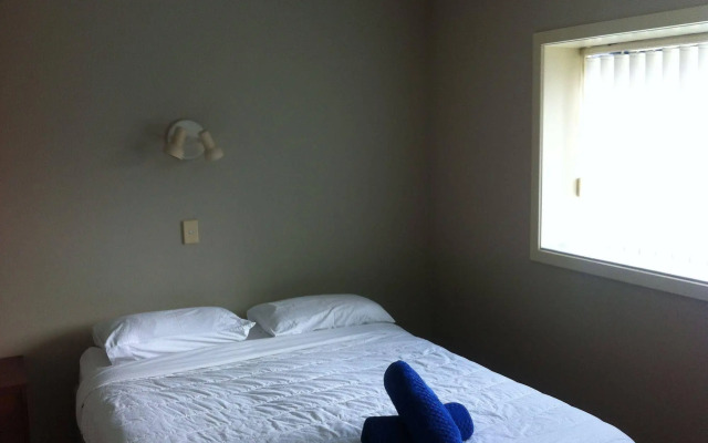 Ocean Waves Hotel
