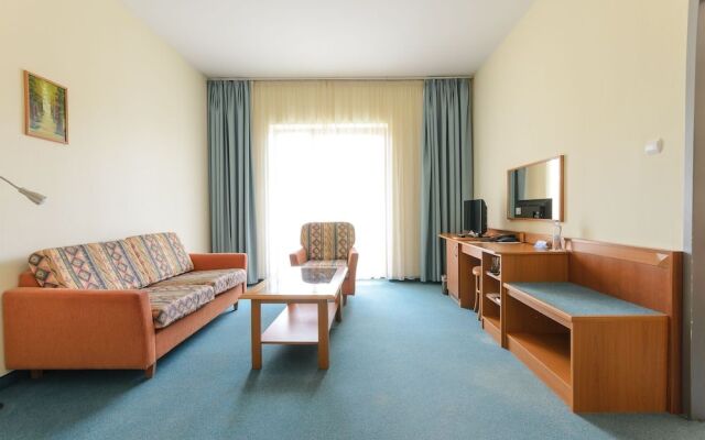 Hunguest Hotel Aqua Sol