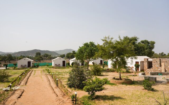 Oyo 43032 Wild Woods Pushkar