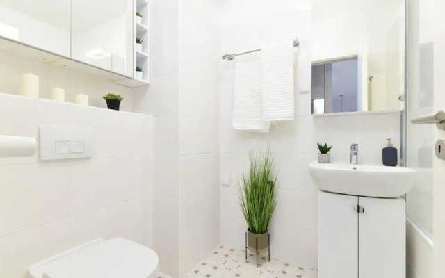 Laurel Bay Apartment
