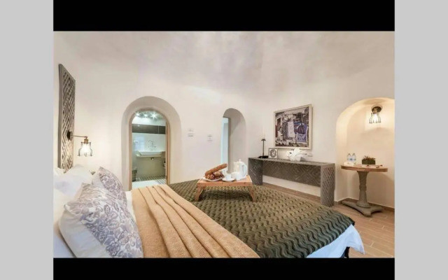 Private House 5 BDR In Mamilla up to 12 People !