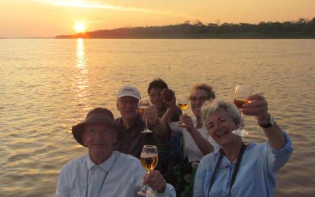 Yaku Amazon Lodge & Expeditions