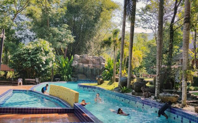 Phuiyara Resort