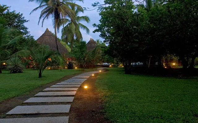 Turtle Beach Lodge