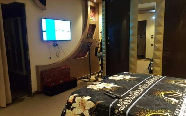 Lovely 3-bed Pyramids Viewapartment in Kafr Nassar