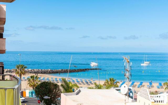 17 LOS CRISTIANOS CENTRAL by the BEACH ,WiFi