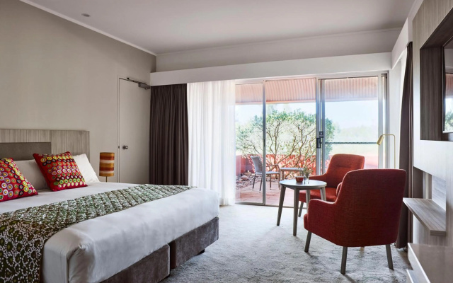 Desert Gardens Hotel – Guest Rooms – Yulara