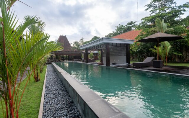 Griya Shanti Suites