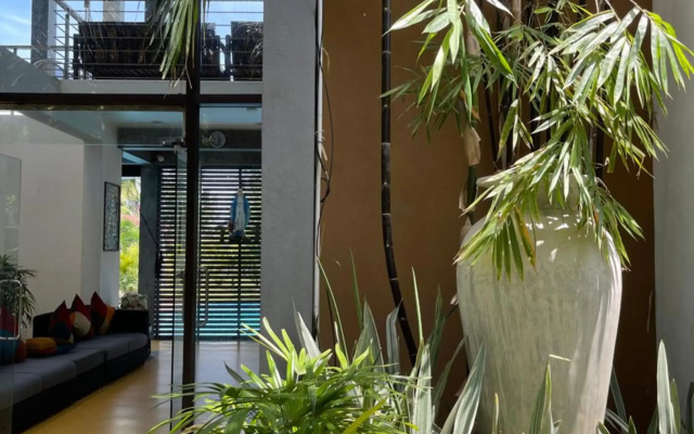 Olanro Hotel