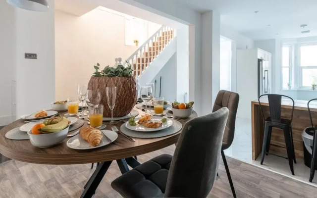 Woodland View Newport - 4 bedroom home
