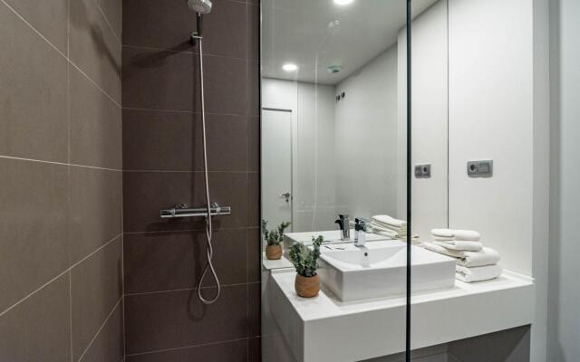 LM351A- Luxury 3 bed family apartment