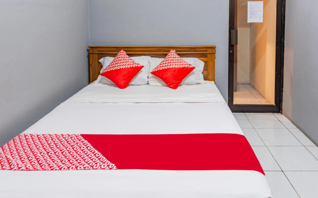 Hotel O Ilir Barar I Near Rumah Sakit Islam Siti Khadijah Formerly Maleo Hotel – Guest Rooms – Palembang