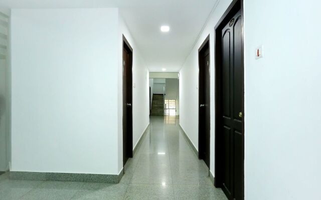OYO 9116 Thamburu International Hotel