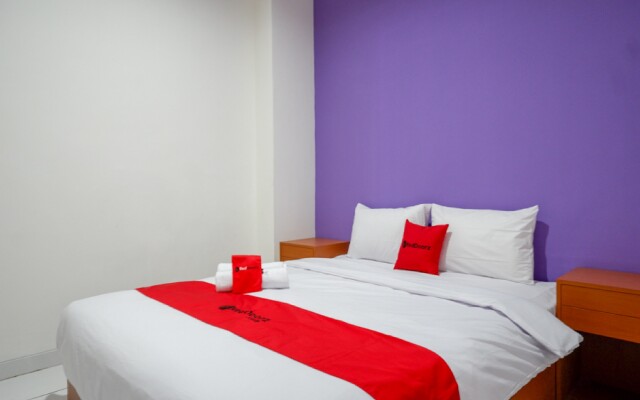 RedDoorz near Alun Alun Kaliwungu Kendal