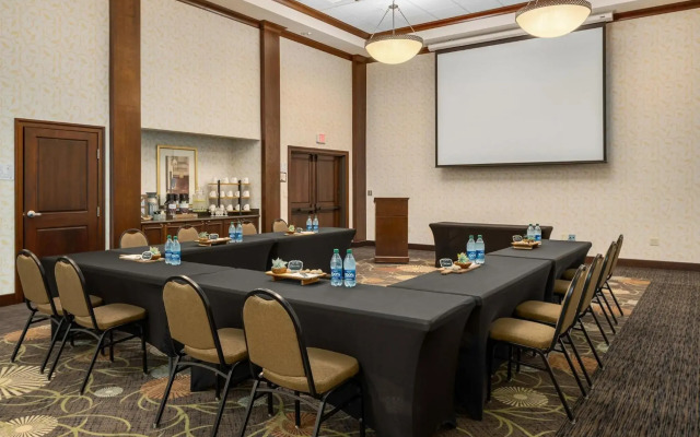Staybridge Suites Everett-Paine Field by IHG