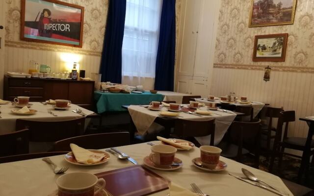 Overton Villa Hotel