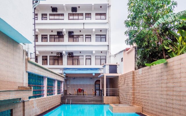Ceylon City Hotel Mt Lavinia