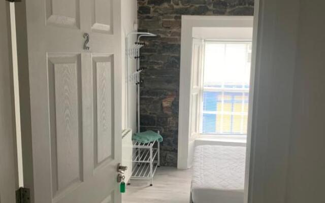 Room 2 Camp Street B&B & Self Catering