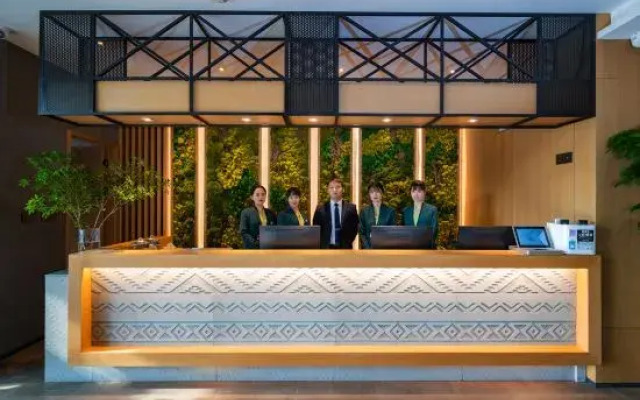 TRUE GO Hotel (Zhengzhou Huayuan Road Grand Emporium)