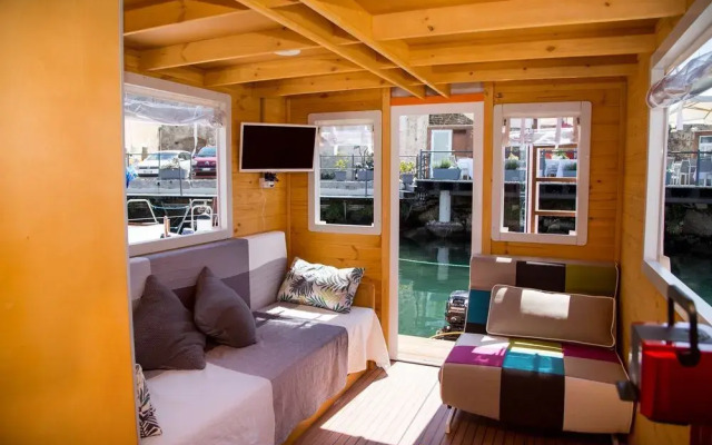 House Boat Alghero Gialla
