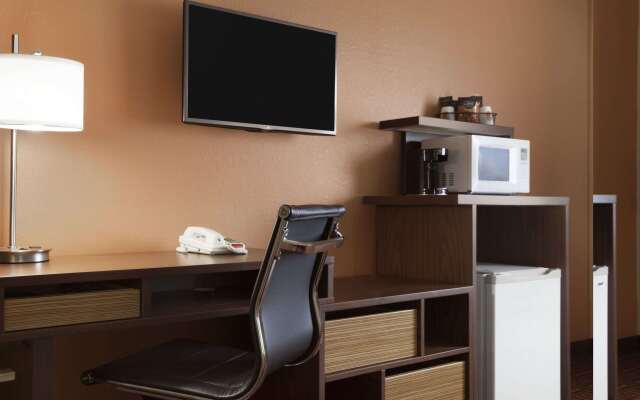 Super 8 by Wyndham Marion