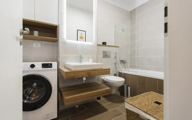 Zoe Apartment