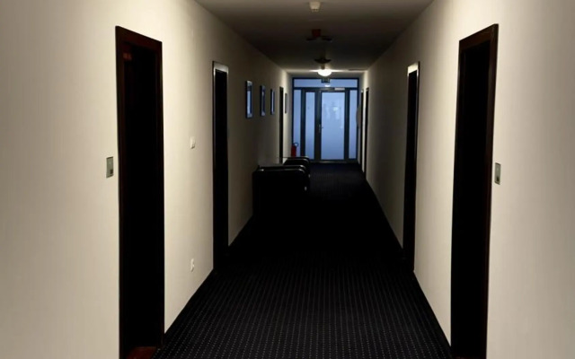 Aston Business Hotel