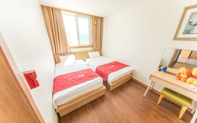 Rgb House Hostel