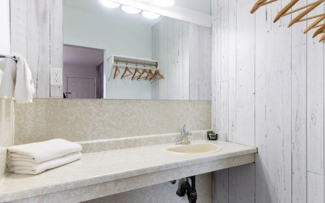 Hotel Port Colborne ON