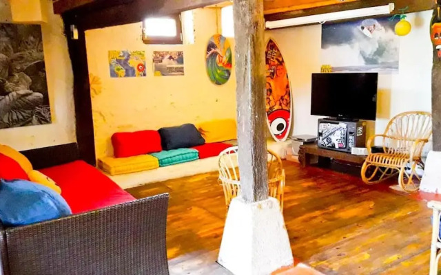 SURFtoLIVE House - Hostel