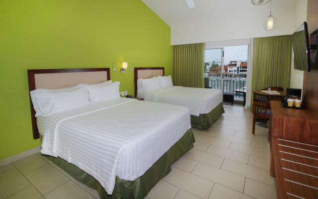 Holiday Inn Huatulco, an IHG Hotel